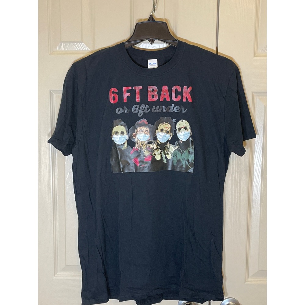 Gildan Graphic Tee Womens XL Black NWOT Horror Villains‎ Social Distancing Shirt